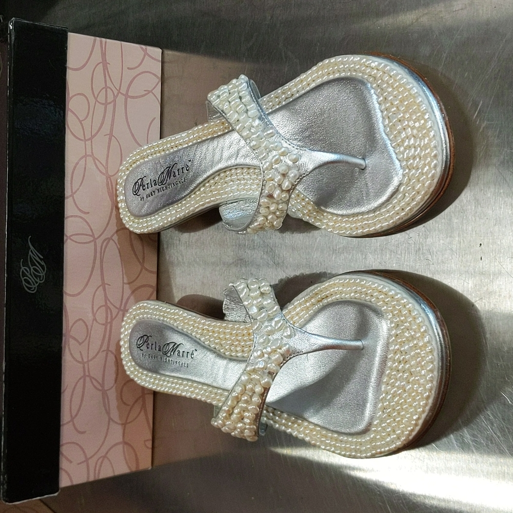 Perla Marre by Gary Nightingale  - Java